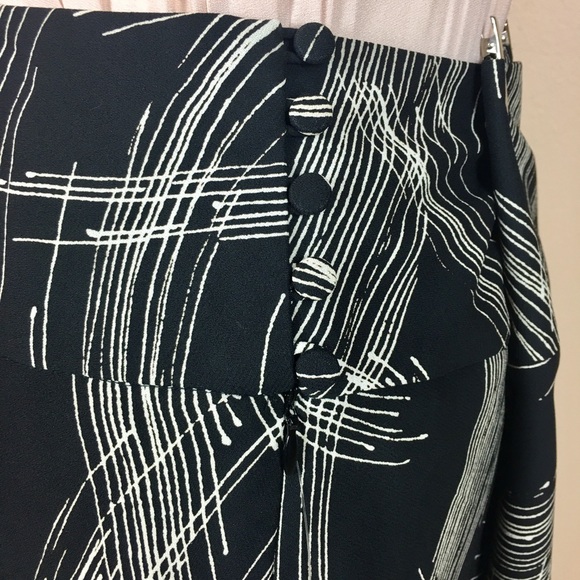 Black and Ivory Print Skirt Size 16W - Picture 3 of 7